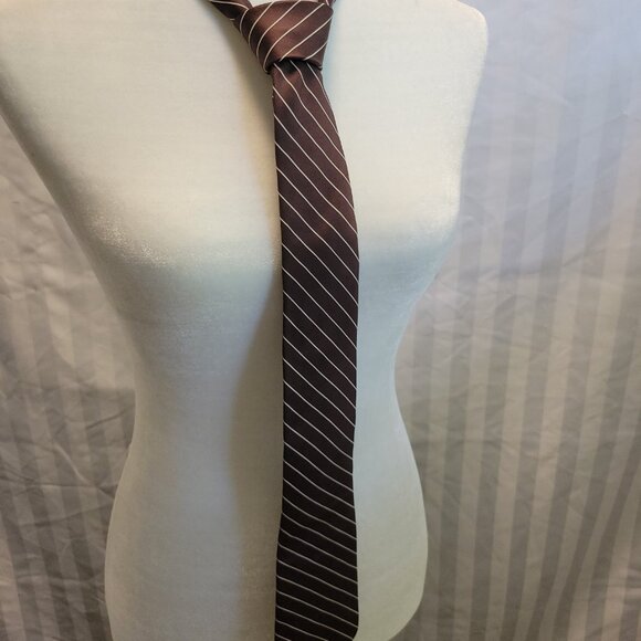 Frame Silk Neck Tie in EUC - Picture 2 of 5
